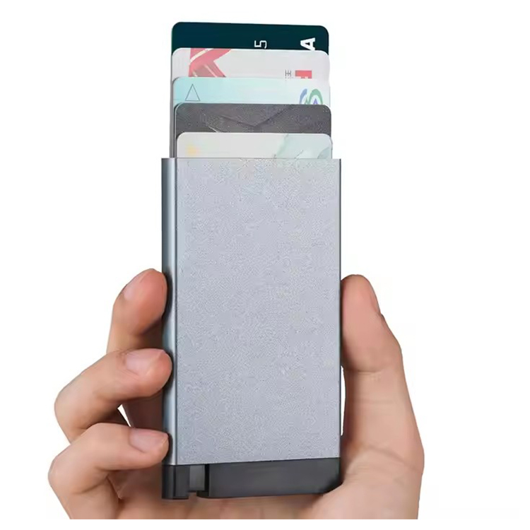 Minimalist Pop-Up Slim RFID Metal Wallet (2) Minimalist Pop-Up Slim RFID Metal Wallet (2)