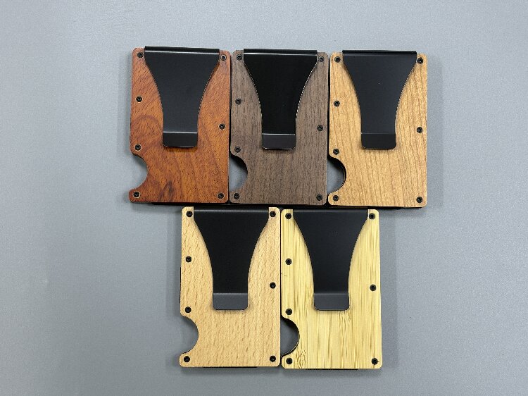 Minimalist Walnut Wood RFID Blocking Card Holder (4) Minimalist Walnut Wood RFID Blocking Card Holder (4)