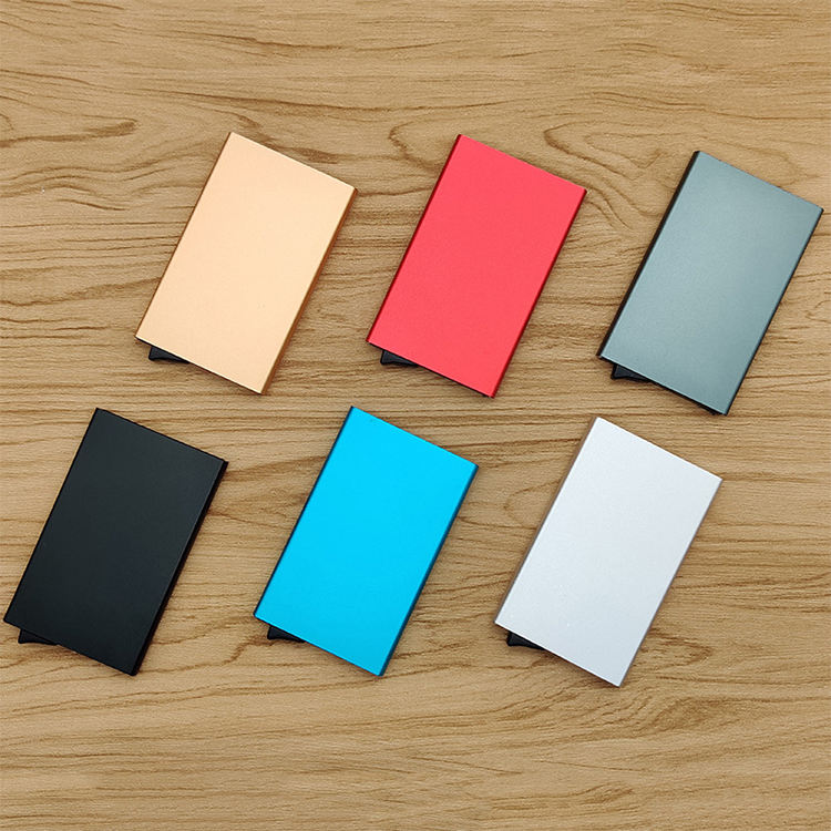 Aluminum Automatic Pop-Up RFID Wallet for Men (8) Aluminum Automatic Pop-Up RFID Wallet for Men (8)