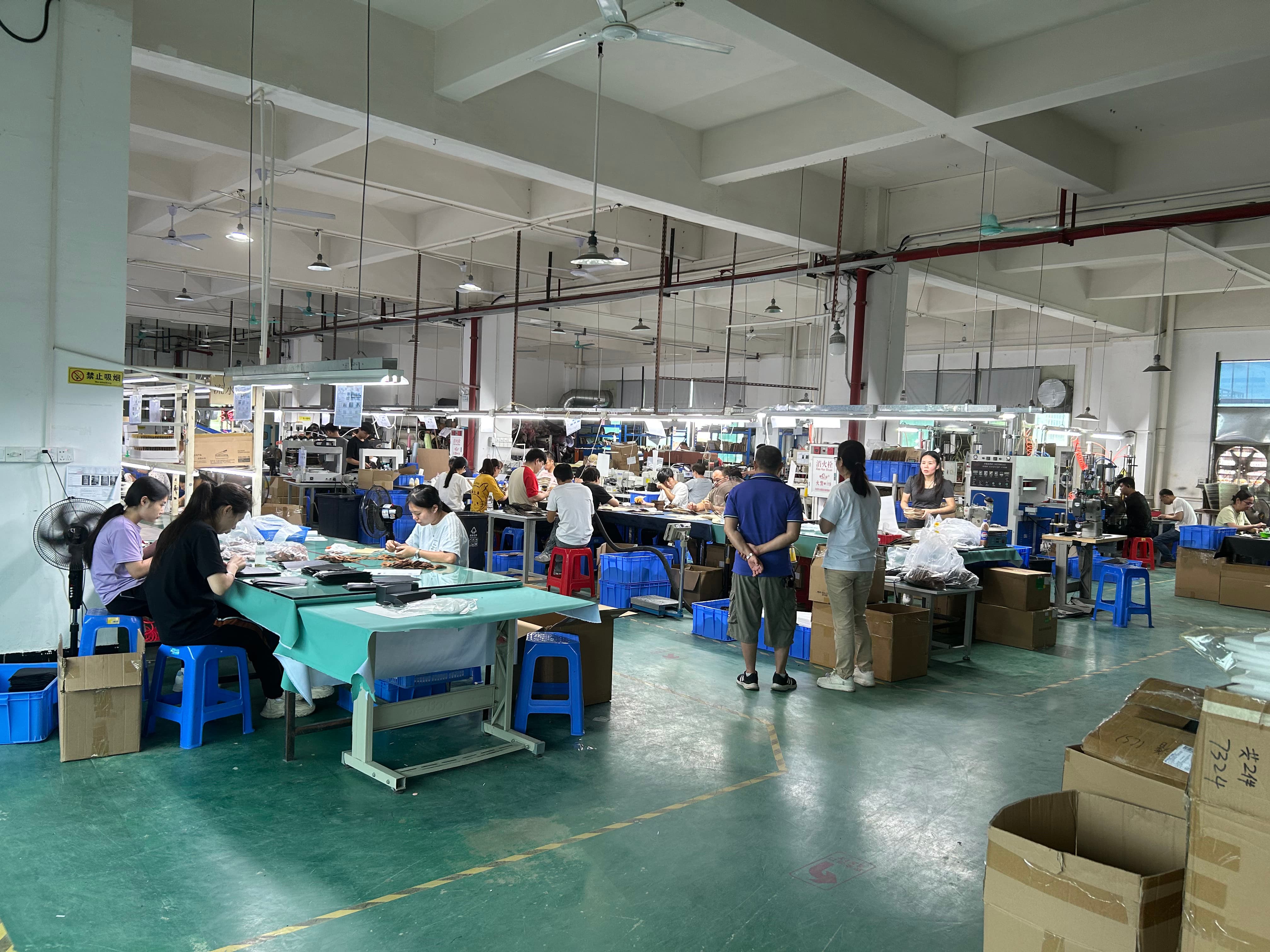 Wallet Factory vs Wholesaler: Direct OEM Advantage | GSTAR