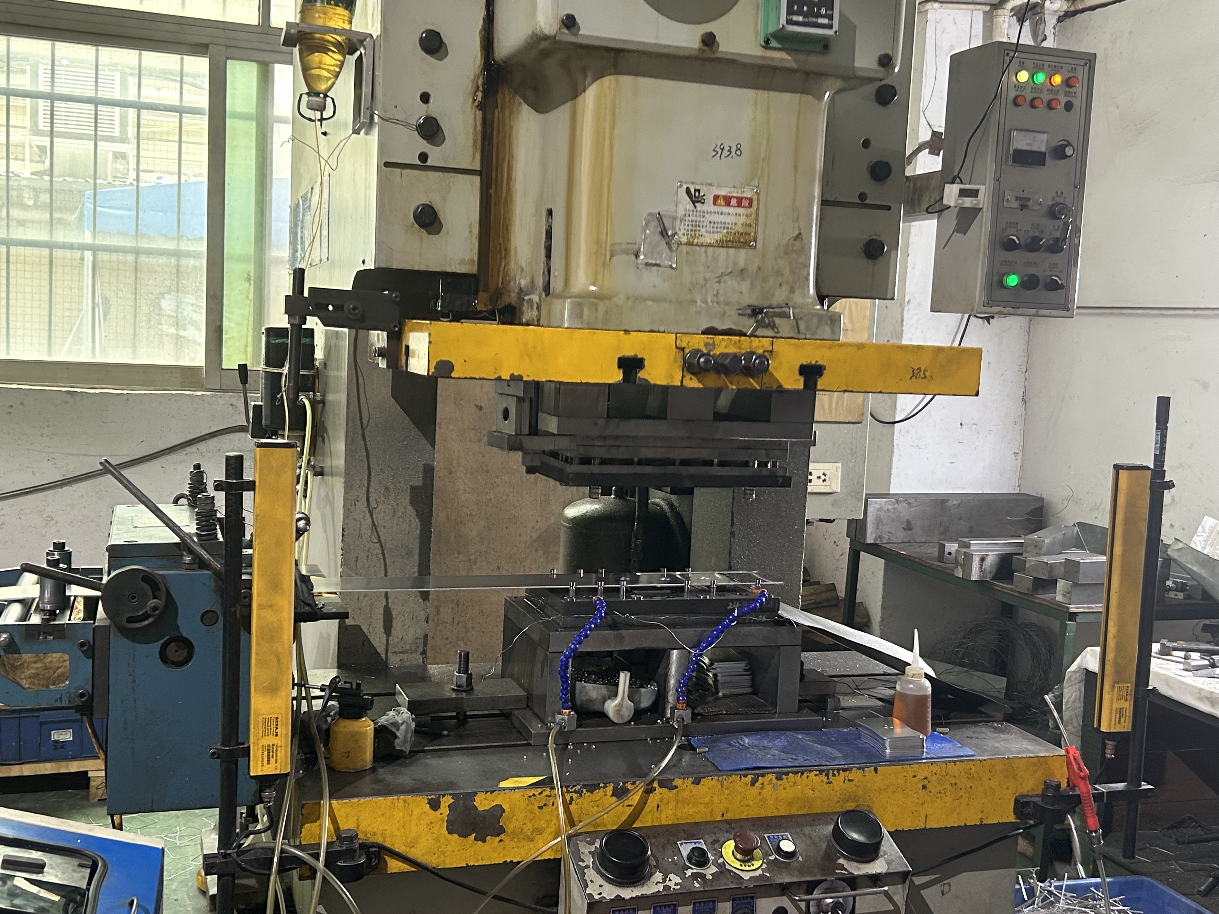 0601a1002969e63a639de6715c3fdcb6