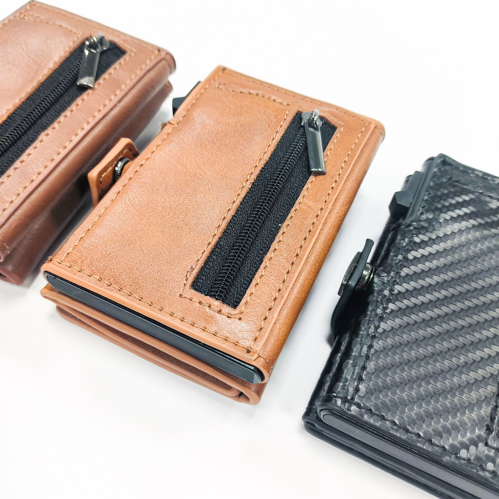 Zippered Wallet Manufacturer | Secure, Spacious RFID Designs